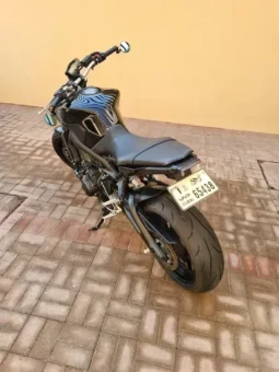
										2016 Yamaha MT-09 full									