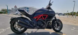 
										2011 Ducati Diavel Carbon full									
