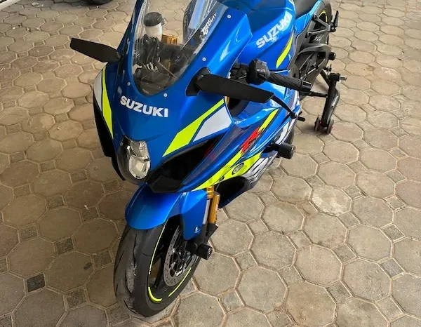 
								2022 Suzuki GSX-R1000 full									