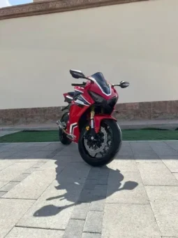 
										2019 Honda CBR1000RR Fireblade full									