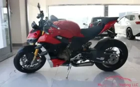 2020 Ducati Streetfighter V4 S