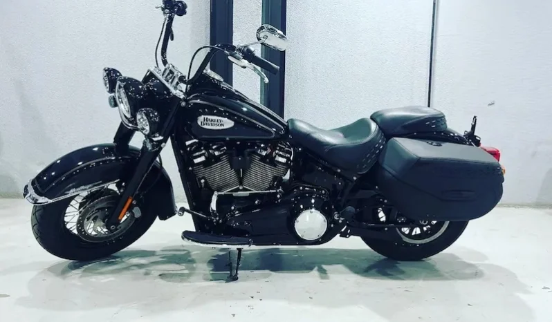 
								2021 Harley-Davidson Heritage Classic 114 (FLHCS) full									