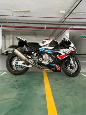 2022 BMW M 1000 RR