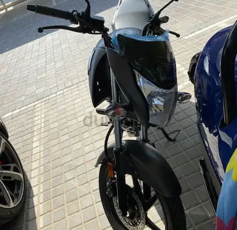 
								2022 Honda CB 100 full									