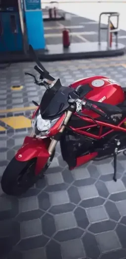 
										2014 Ducati Streetfighter 848 full									